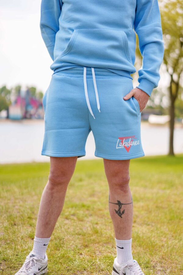 Lakedance shorts van joggingstof. Helderblauw.